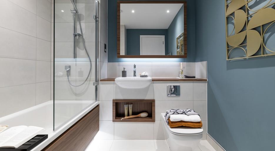 Plot 203 Show home bathroom